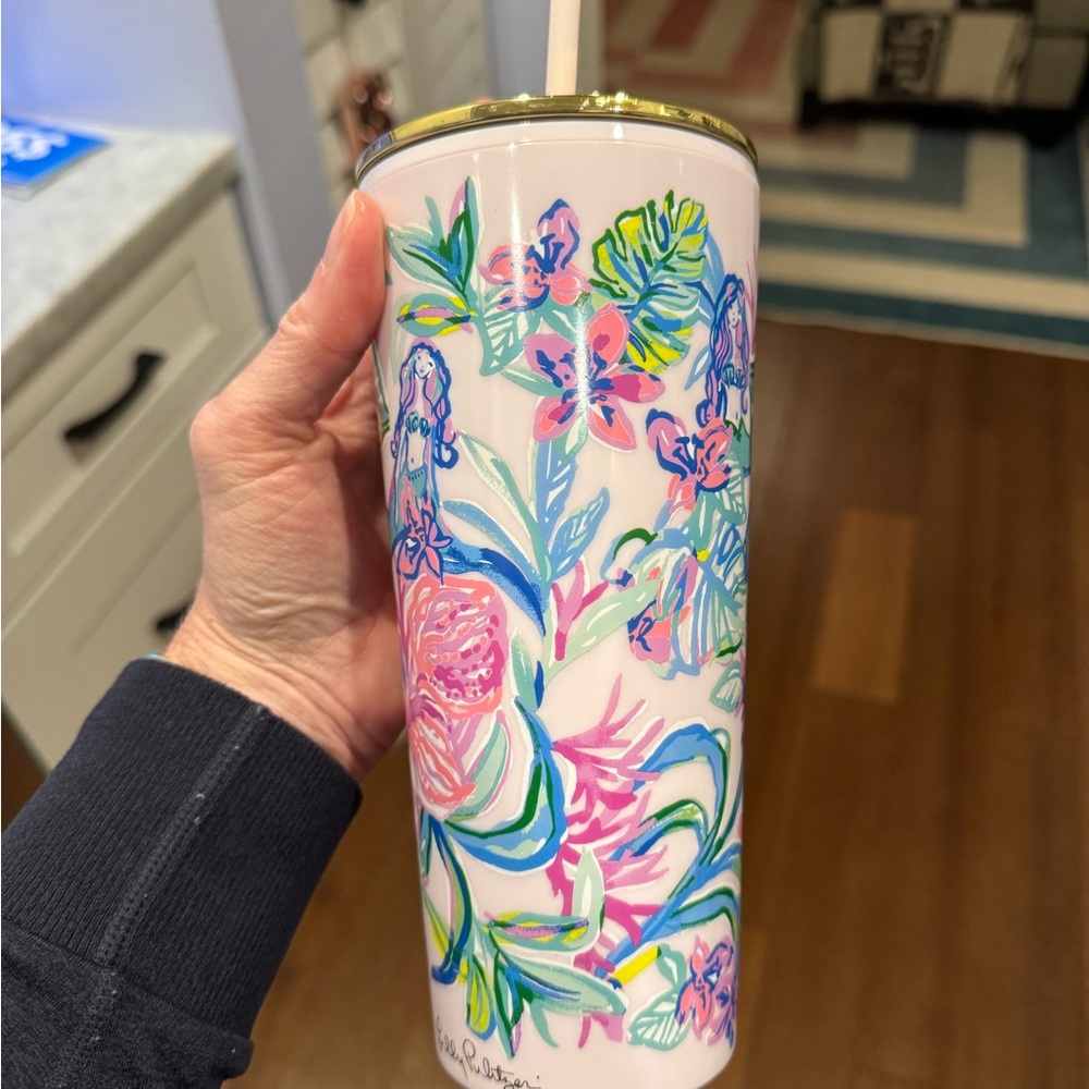 Lilly Pulitzer Tumbler - Picture 2 of 4